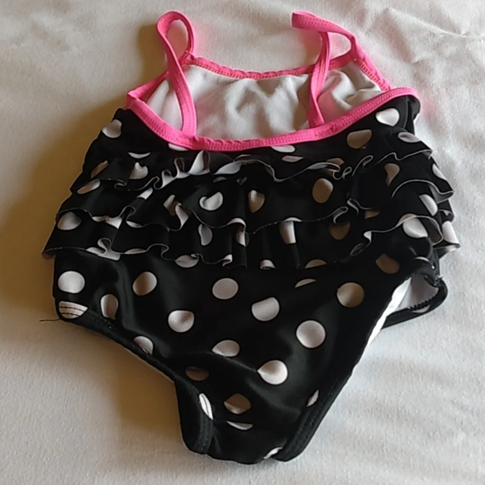 *Carter’s One-Piece Swimsuit‎ – Kids – Pink/Black – Size 18m